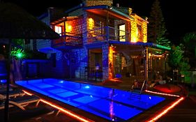 Anemo Hotel